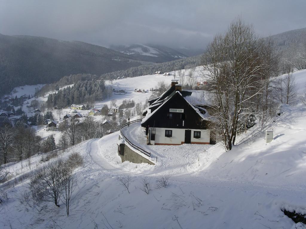 Penzion Kobr Pec pod Snezkou Esterno foto